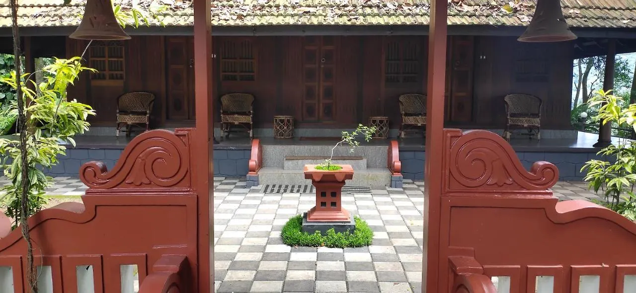 Traditional Kerala Villa Munnar 0*,